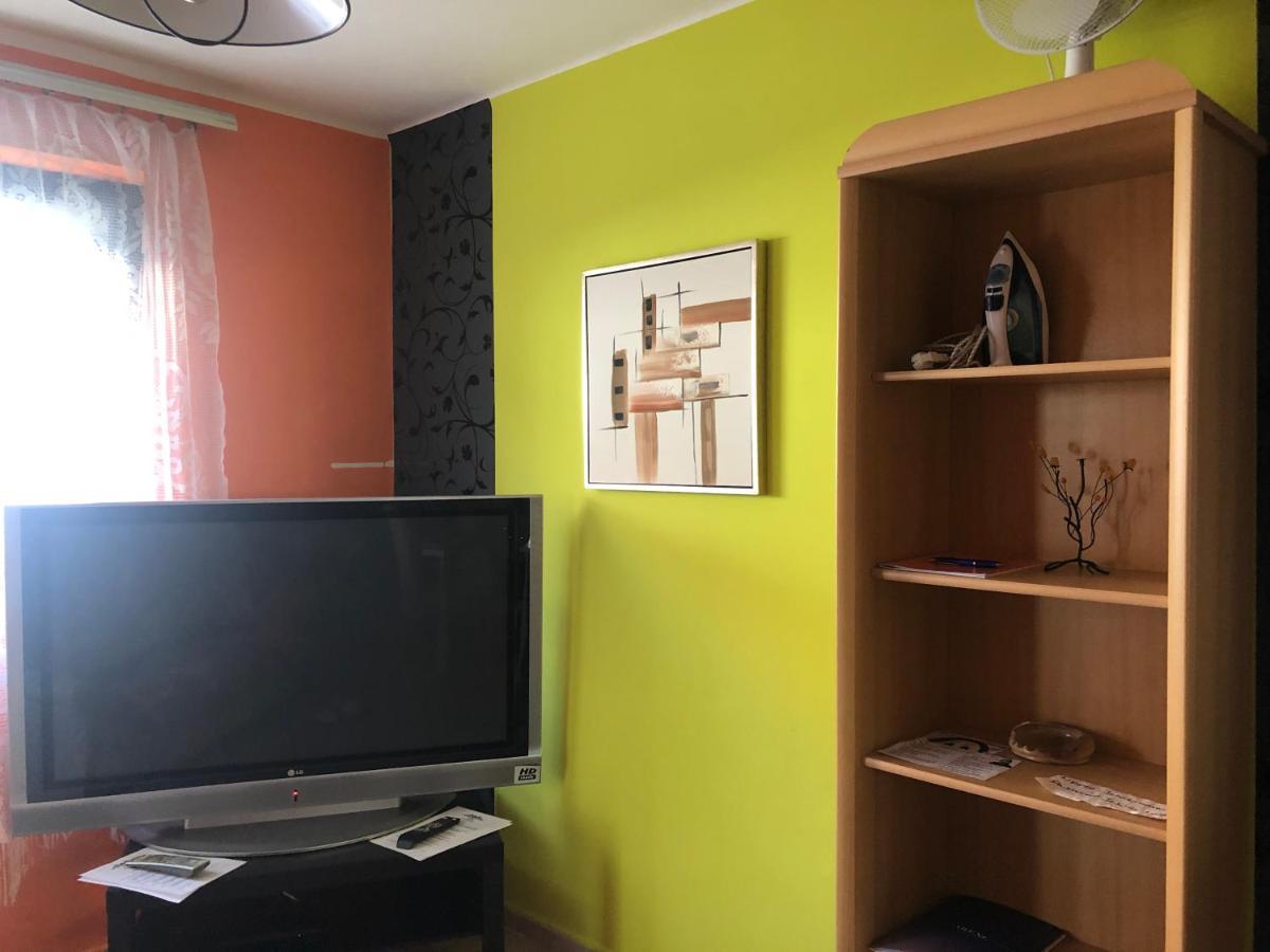 Jesolo Apartmanhaz Balatonkeresztúr Buitenkant foto